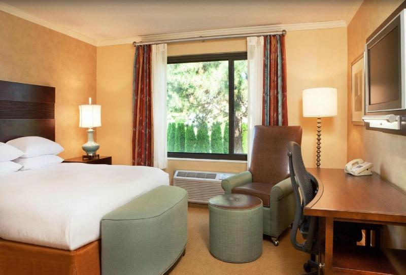 Doubletree By Hilton Hotel Boston - Bedford Glen Extérieur photo