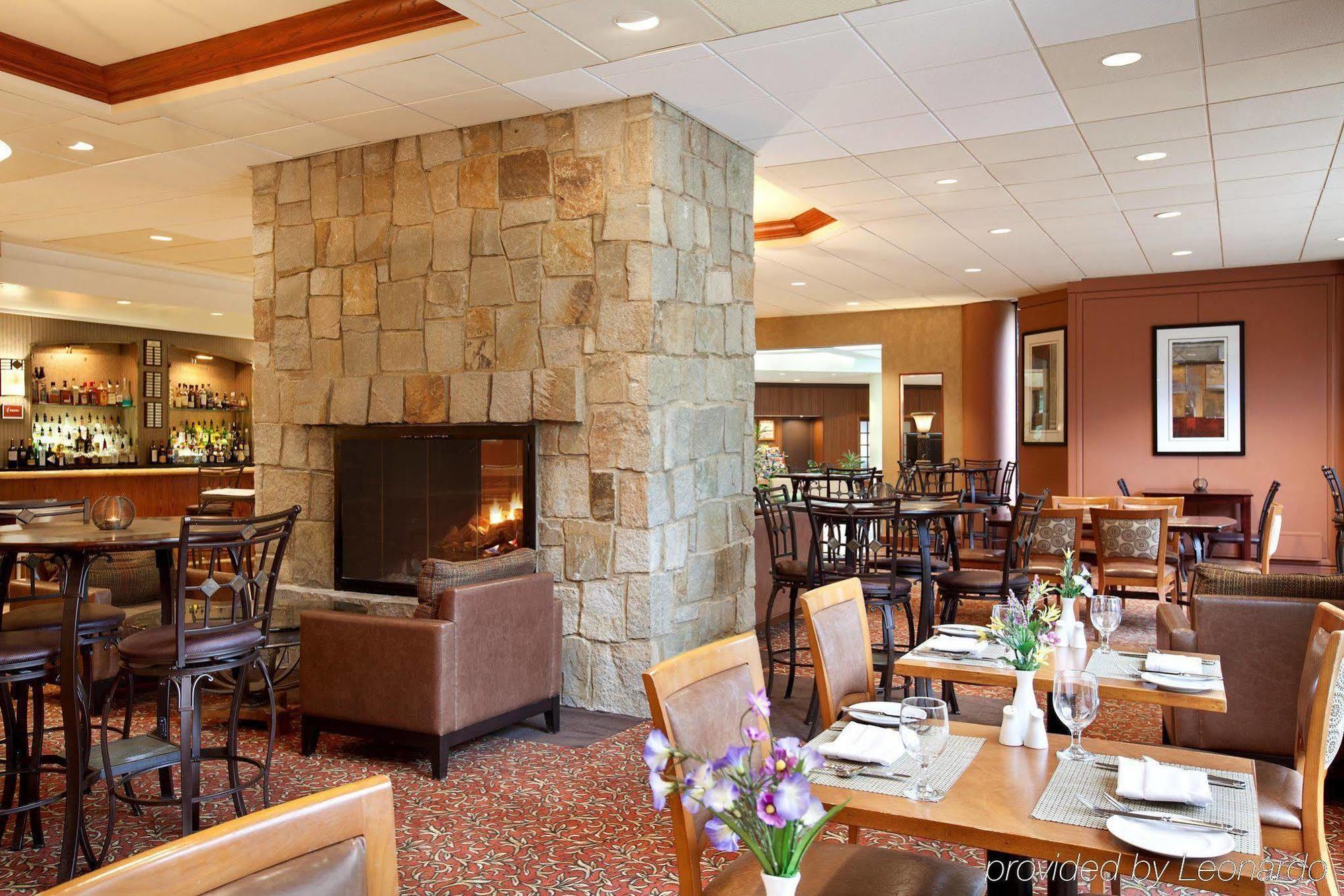 Doubletree By Hilton Hotel Boston - Bedford Glen Extérieur photo