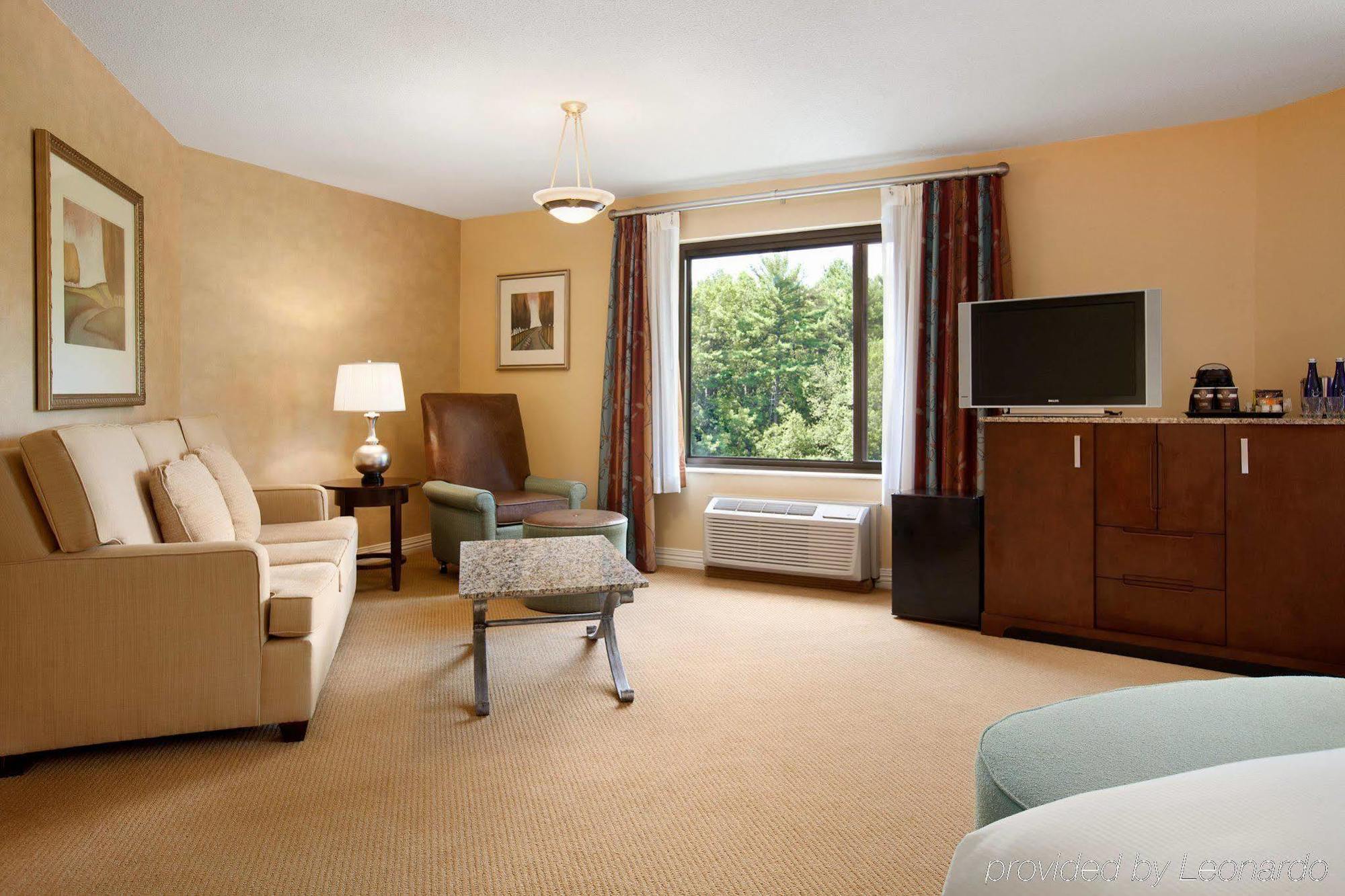 Doubletree By Hilton Hotel Boston - Bedford Glen Extérieur photo