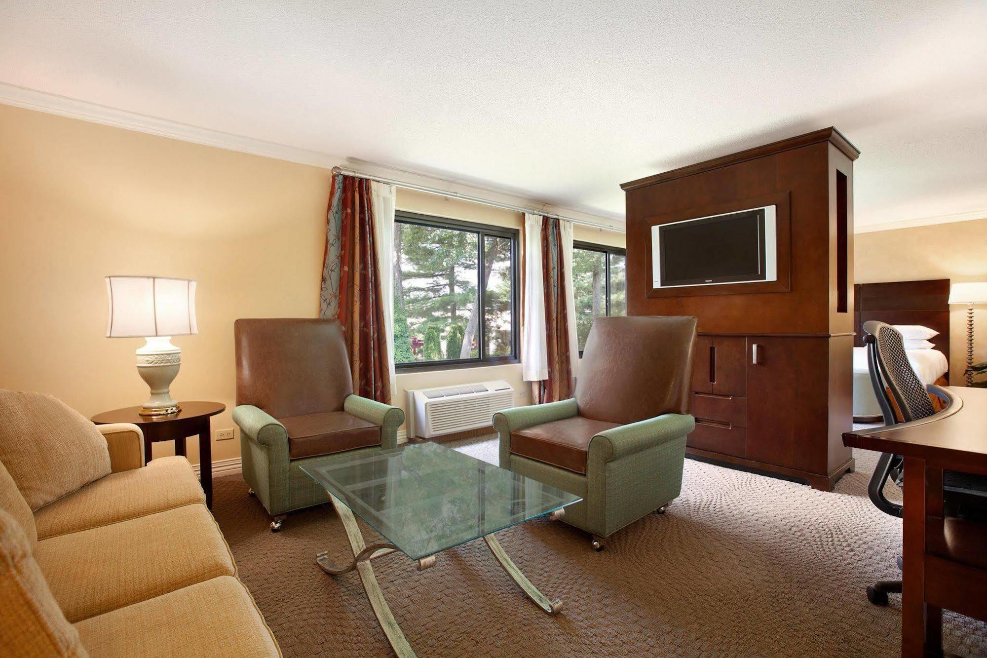 Doubletree By Hilton Hotel Boston - Bedford Glen Extérieur photo
